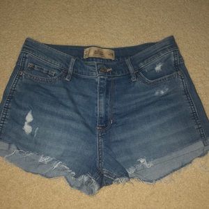 Hollister high waisted shorts